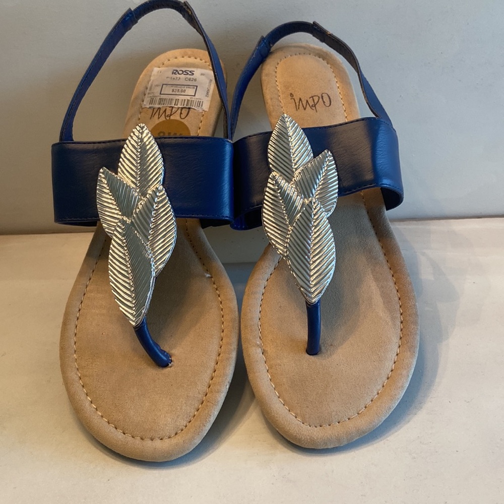 Blue and silver tone low wedge sling back thong sandals 8 W